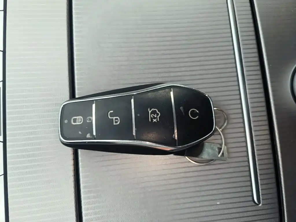 BYD Han L — миниатюра 9