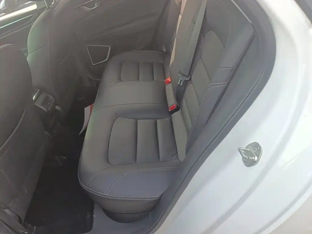 Geely Emgrand GL — миниатюра 17
