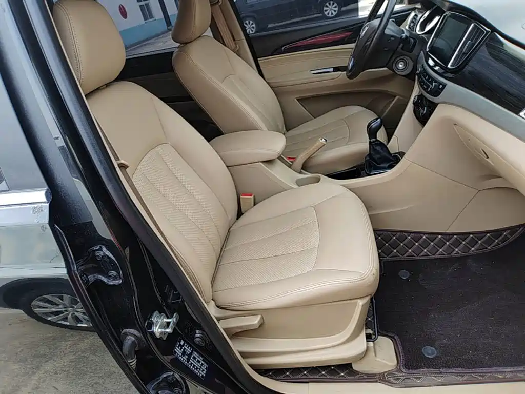 Baojun 730 — миниатюра 25