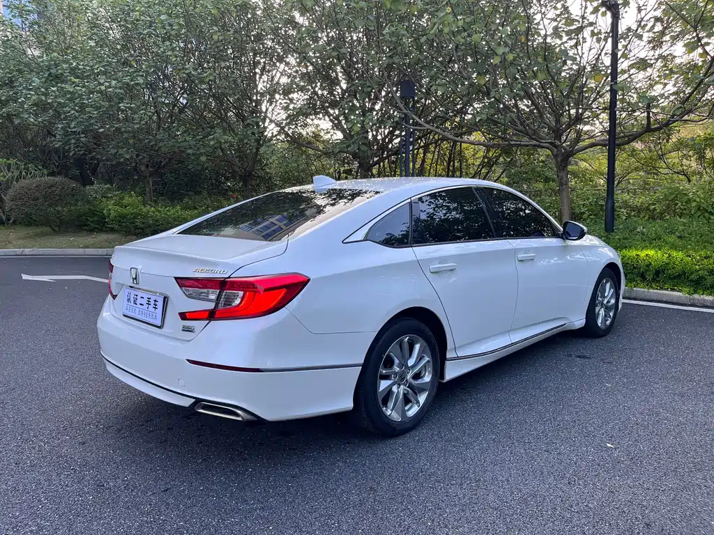 Honda Accord — миниатюра 4