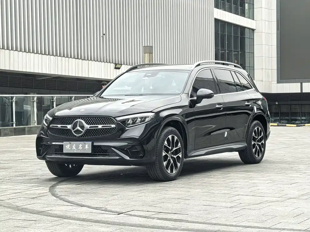 Mercedes-Benz GLC 2025