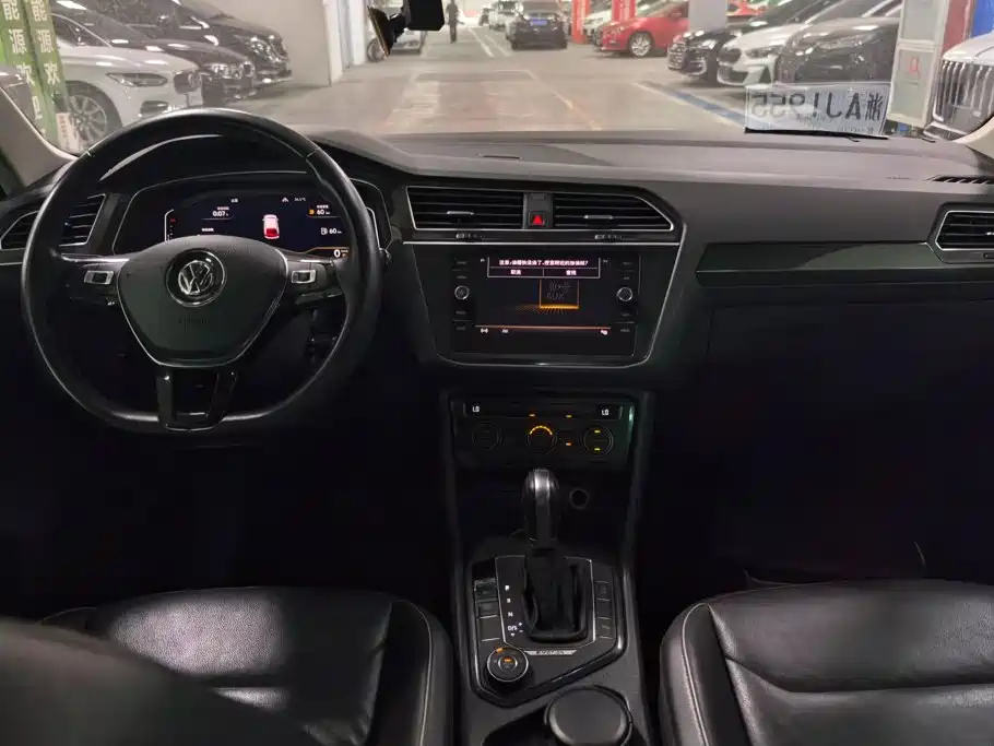 Volkswagen Tiguan — миниатюра 12