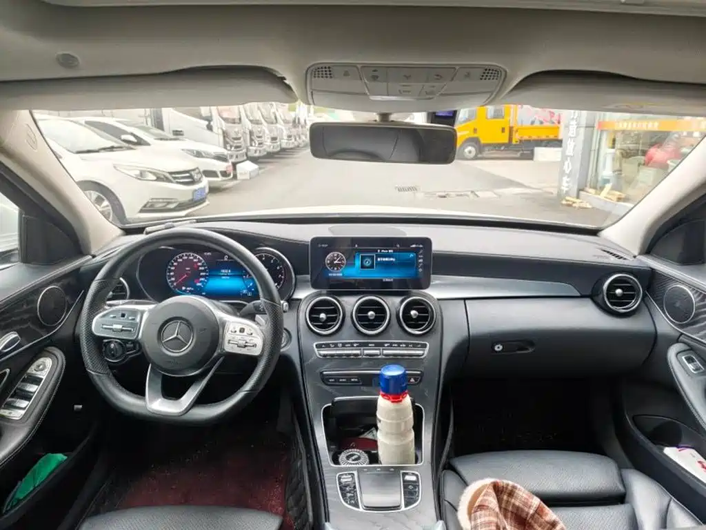 Mercedes-Benz C-Class — миниатюра 4