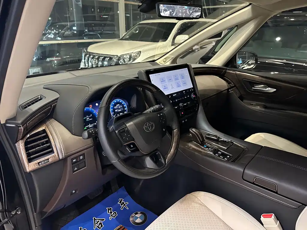 Toyota Alphard Hybrid 2.5L Premium Enjoy Edition, фото 16