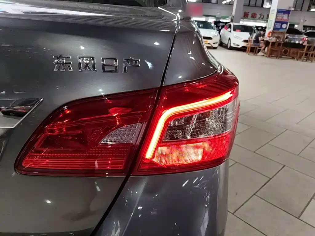 Nissan Sylphy — миниатюра 8