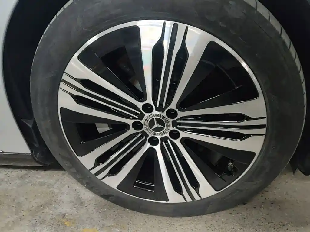 Mercedes-Benz EQS — миниатюра 12