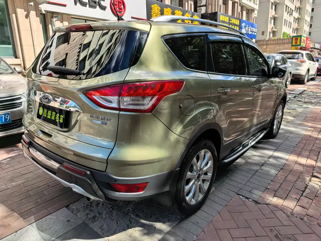 Ford Kuga — миниатюра 4