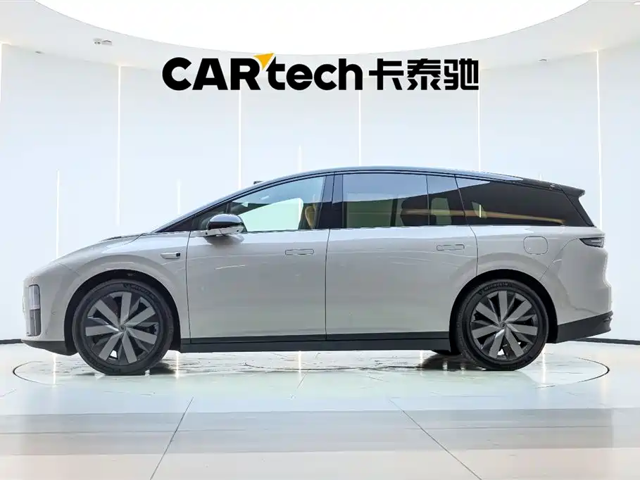 Li Auto i8 2025 Standard