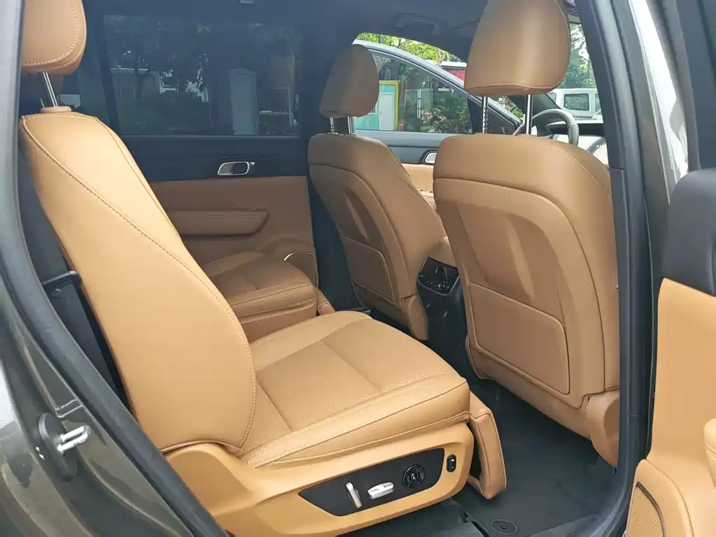 Li Auto ONE 2021 6 мест