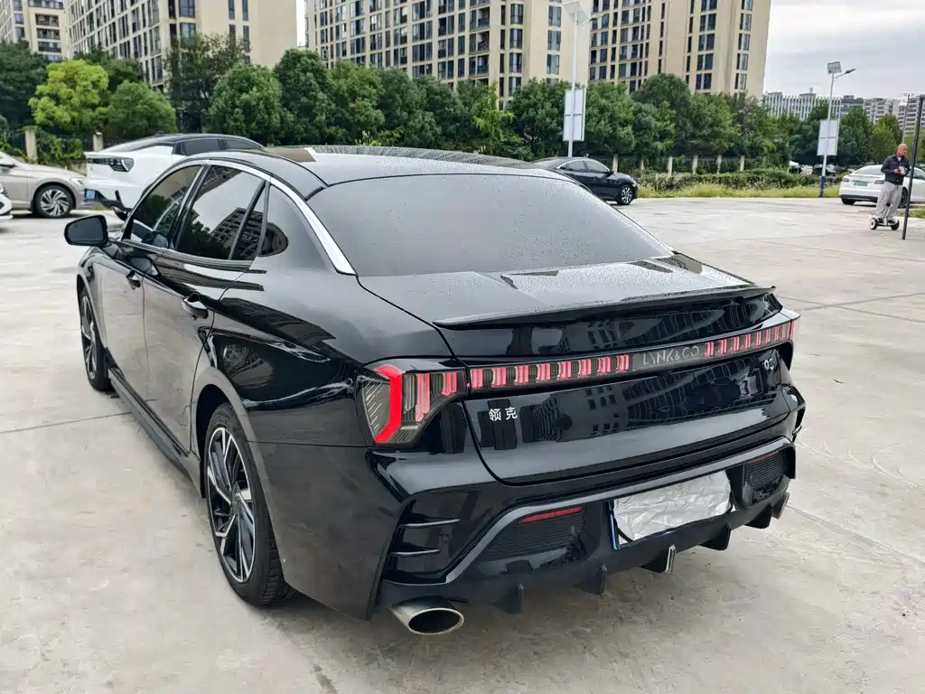 Lynk & Co 03 — миниатюра 6