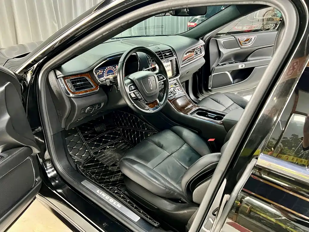 Lincoln Continental 2018 2.0T Premium