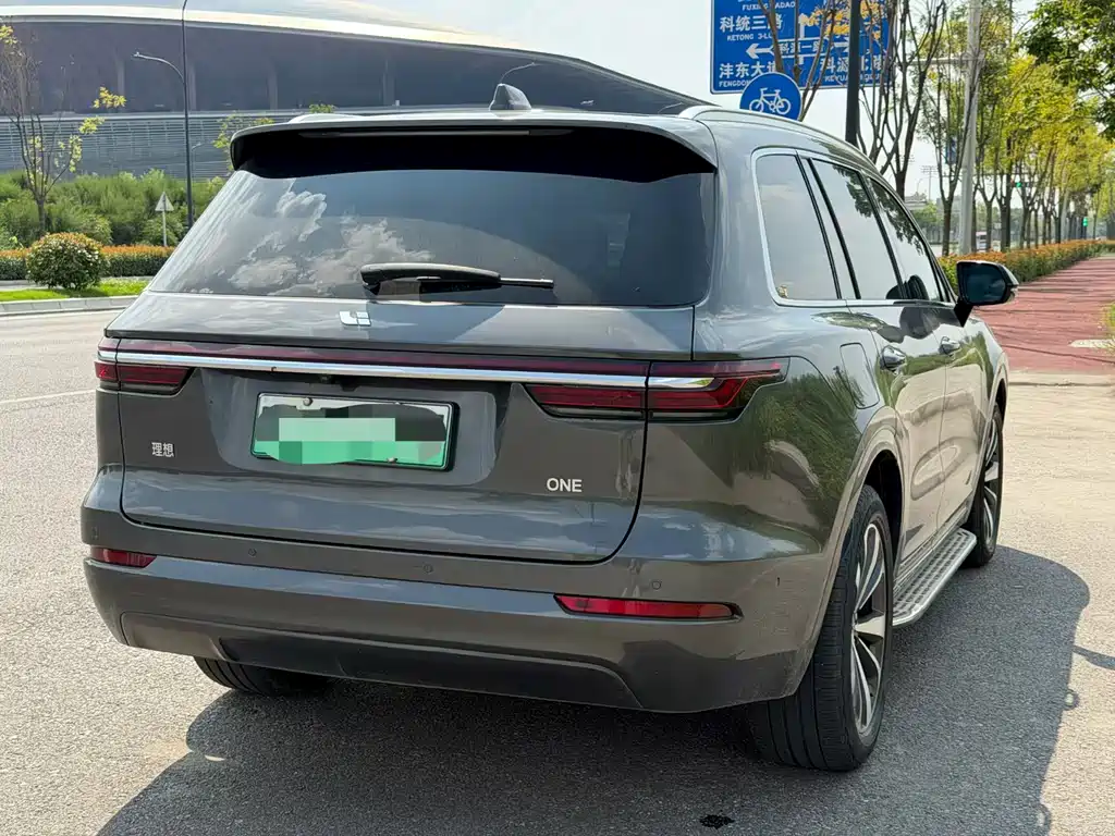 Li Auto Li ONE — миниатюра 7