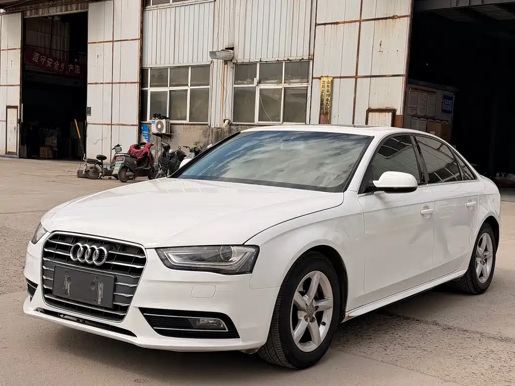 Audi A4L 2015