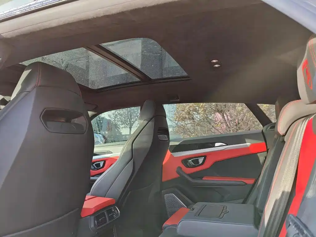 Lamborghini Urus — миниатюра 7