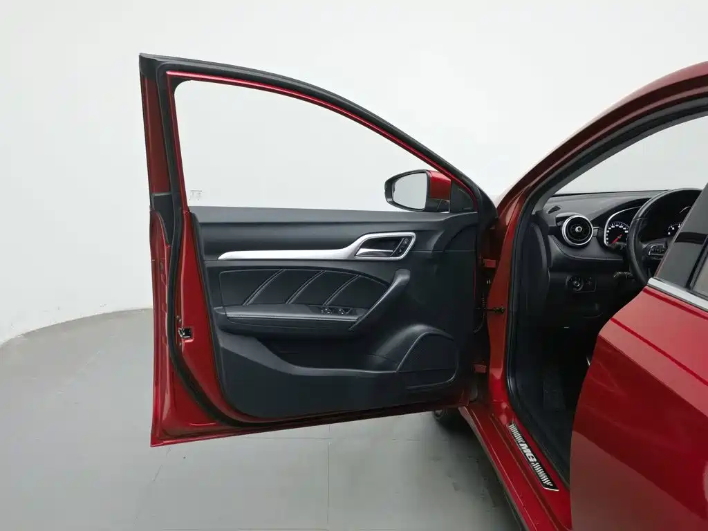 MG MG6 — миниатюра 8