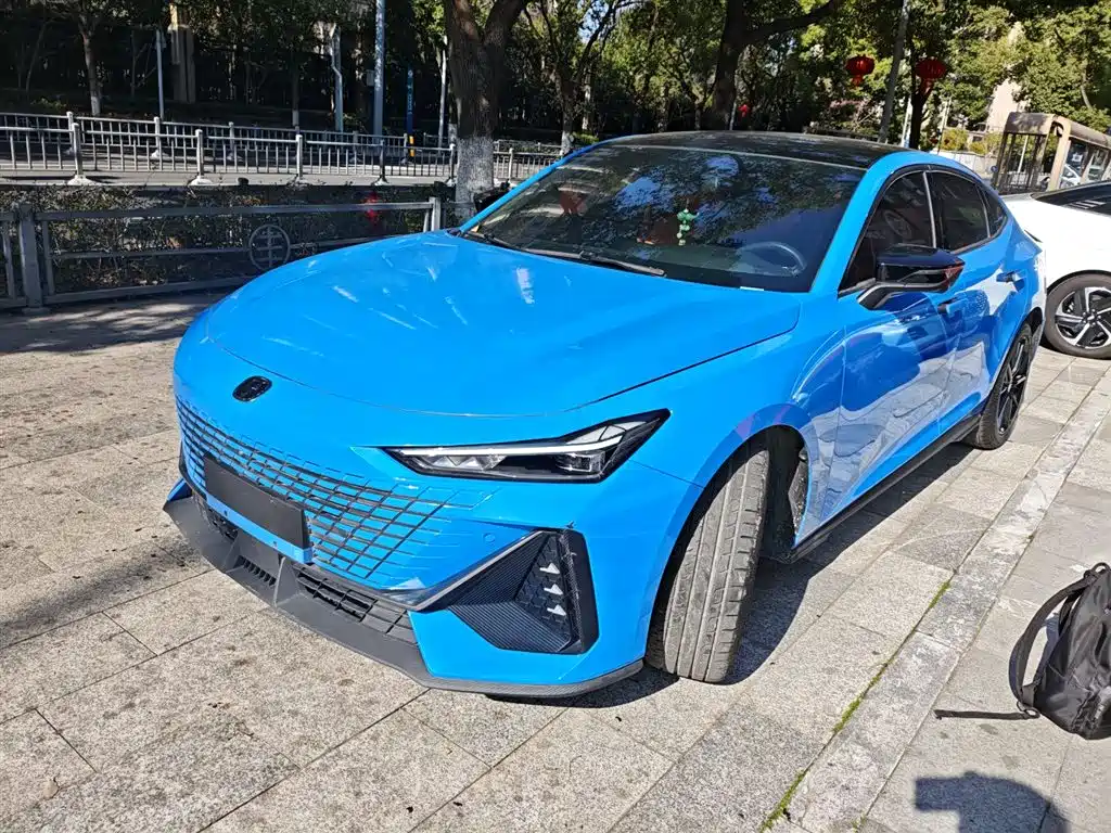 Changan UNI-V 2023