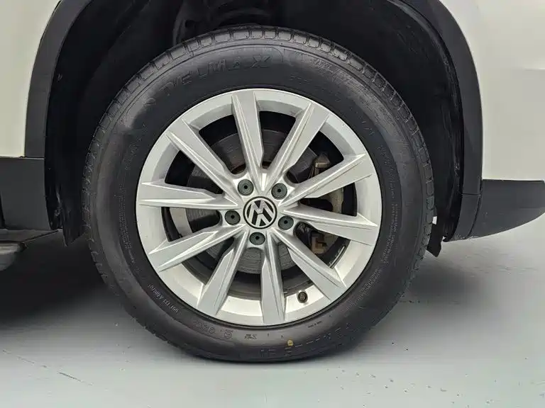 Volkswagen Tiguan — миниатюра 23