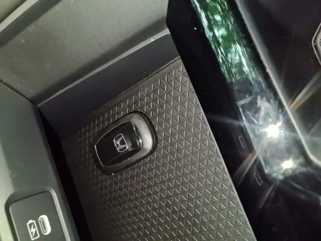 Honda Accord — миниатюра 9