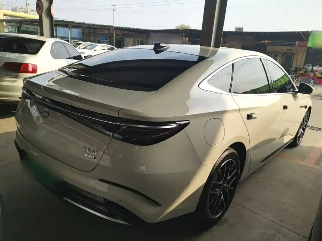 BYD Seal 07 DM-i — миниатюра 7
