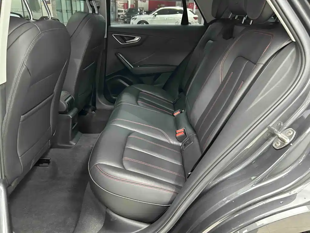 Audi Q2L — миниатюра 19