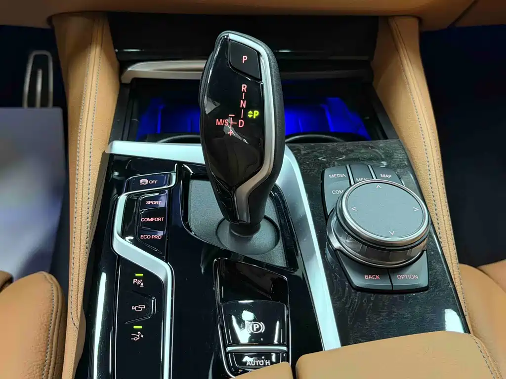 BMW 6 Series GT — миниатюра 13