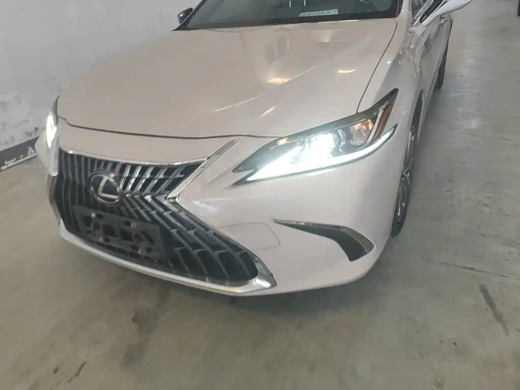 Lexus ES — миниатюра 24
