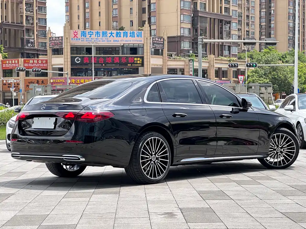 Mercedes-Benz E-Class E 2024 E 300 L Fashion