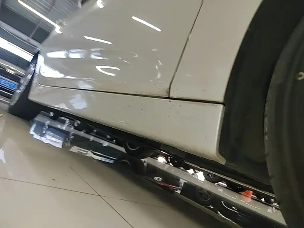 BMW 2 Series Active Tourer (Import) — миниатюра 21