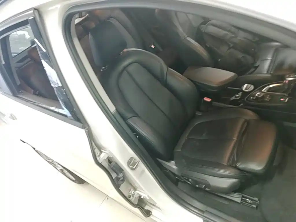 BMW 2 Series Active Tourer (Import) — миниатюра 25