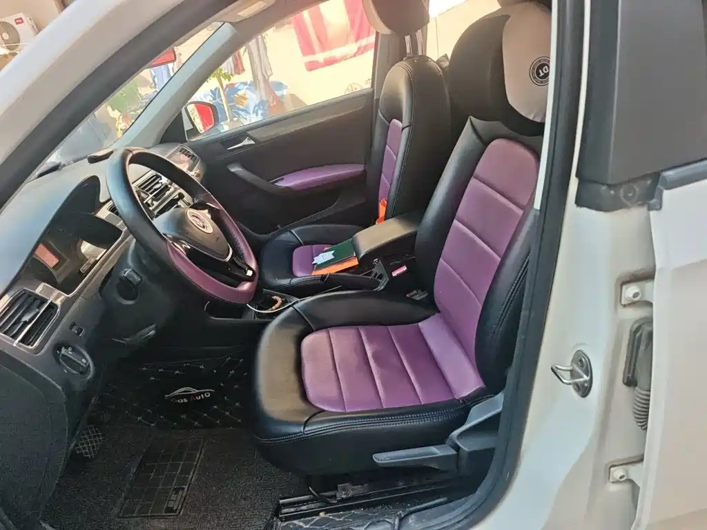 Volkswagen Santana — миниатюра 8