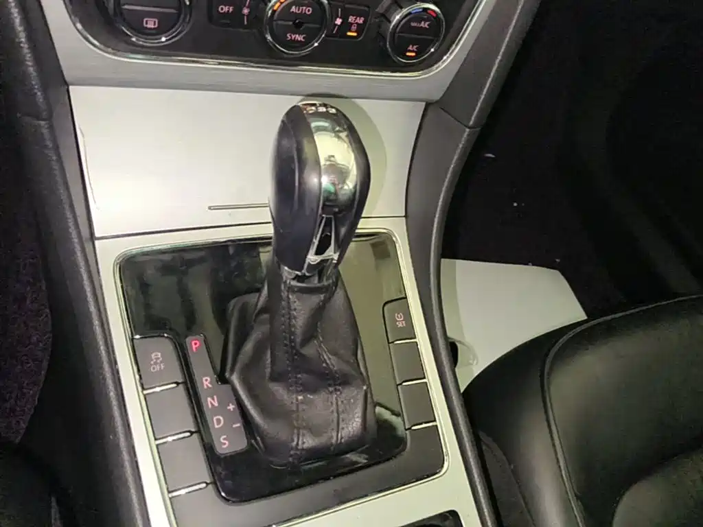 Volkswagen Passat — миниатюра 13