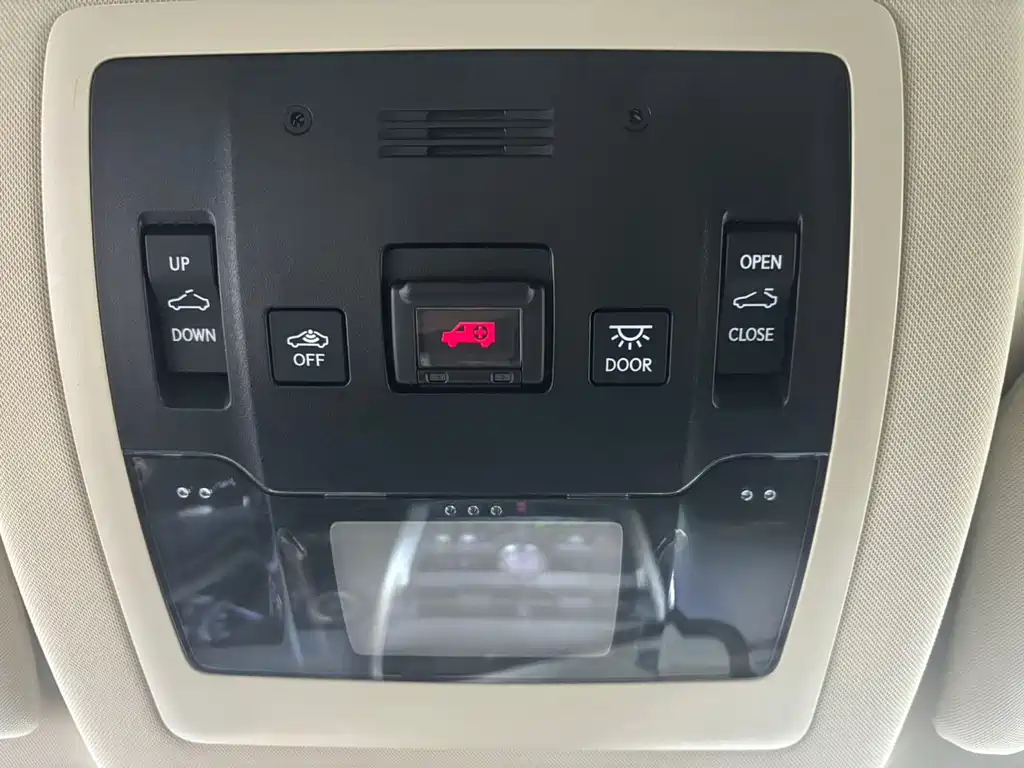 Lexus NX — миниатюра 15