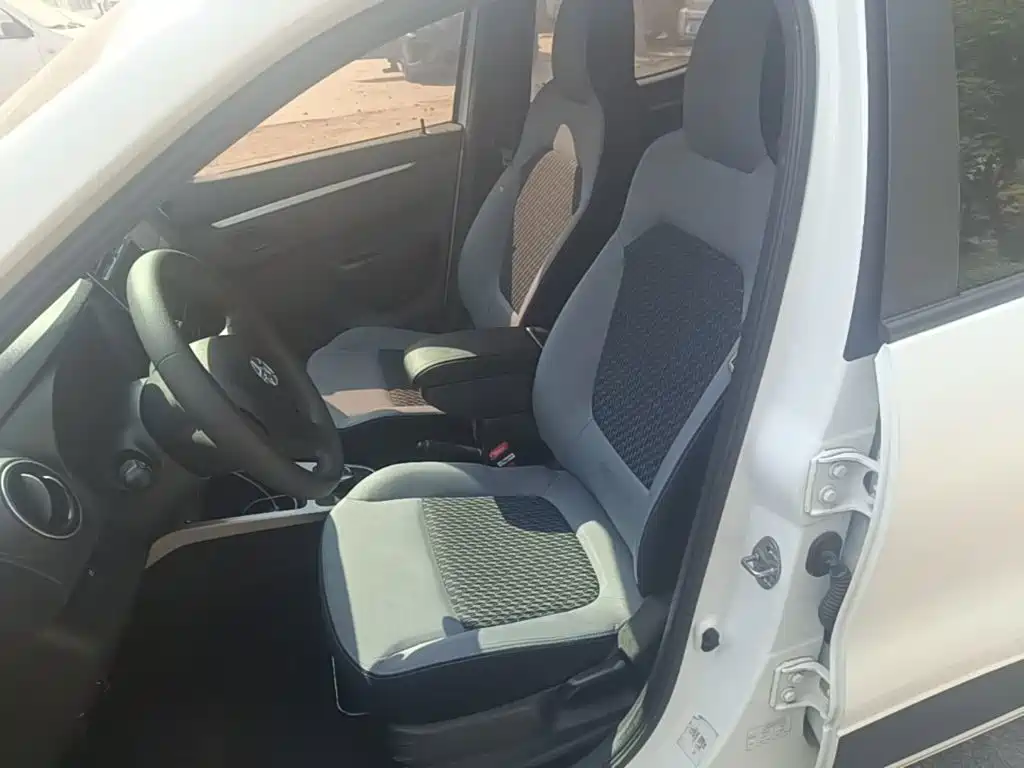Venucia e30 — миниатюра 15