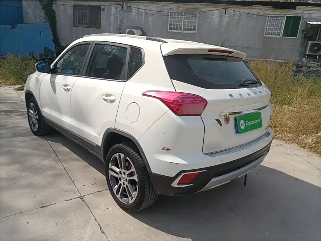 BAIC Senova X35 — миниатюра 5
