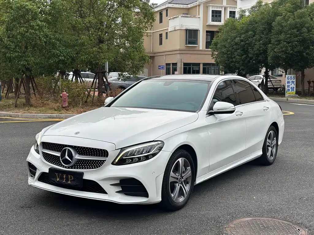 Mercedes-Benz C-Class — миниатюра 3