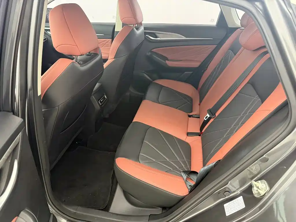 Changan Eado — миниатюра 6