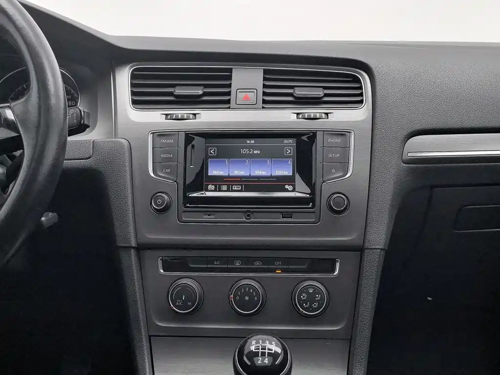 Volkswagen Golf — миниатюра 12
