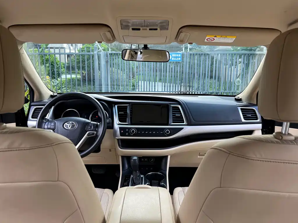 Toyota Highlander — миниатюра 14