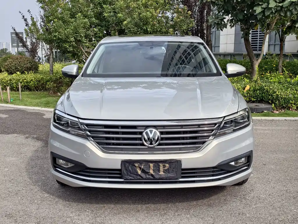 Volkswagen Lavida — миниатюра 2
