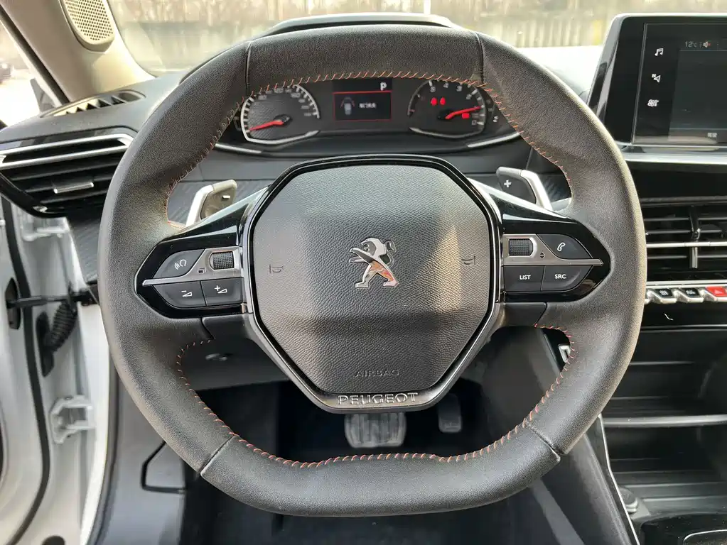 Peugeot 2008 — миниатюра 20