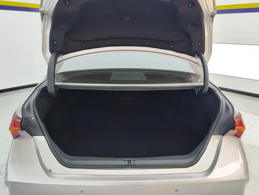 Toyota Avalon — миниатюра 4