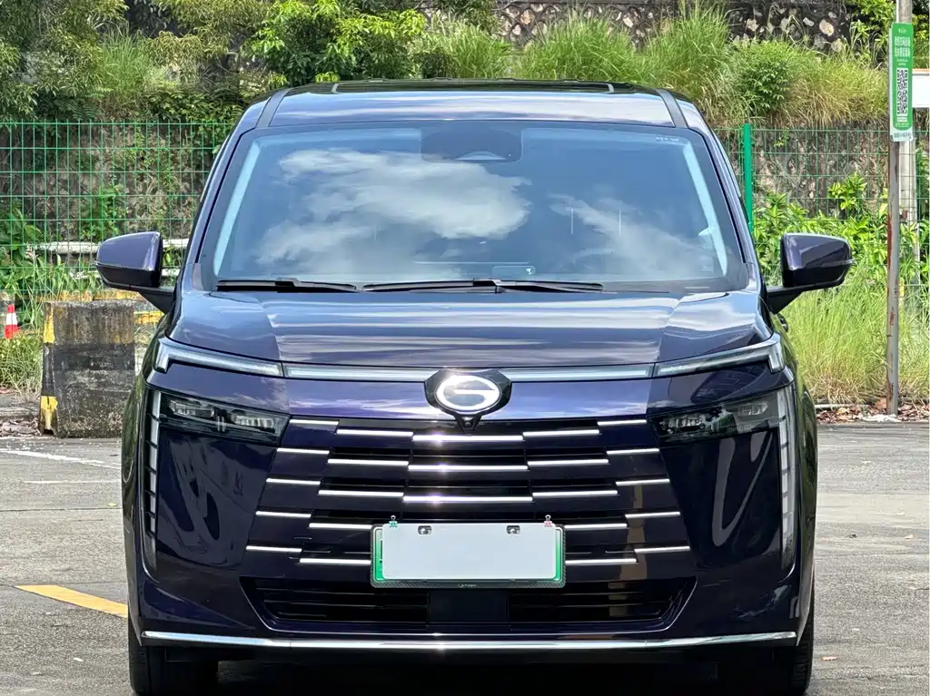 GAC Motor Trumpchi E8 PHEV — миниатюра 2