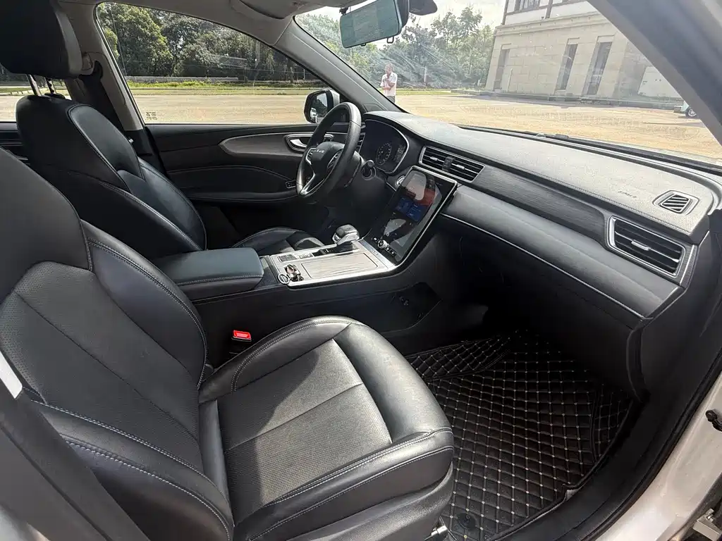 Roewe RX5 — миниатюра 10
