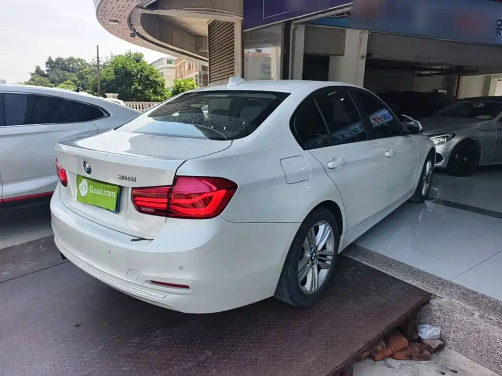 BMW 3 Series — миниатюра 7