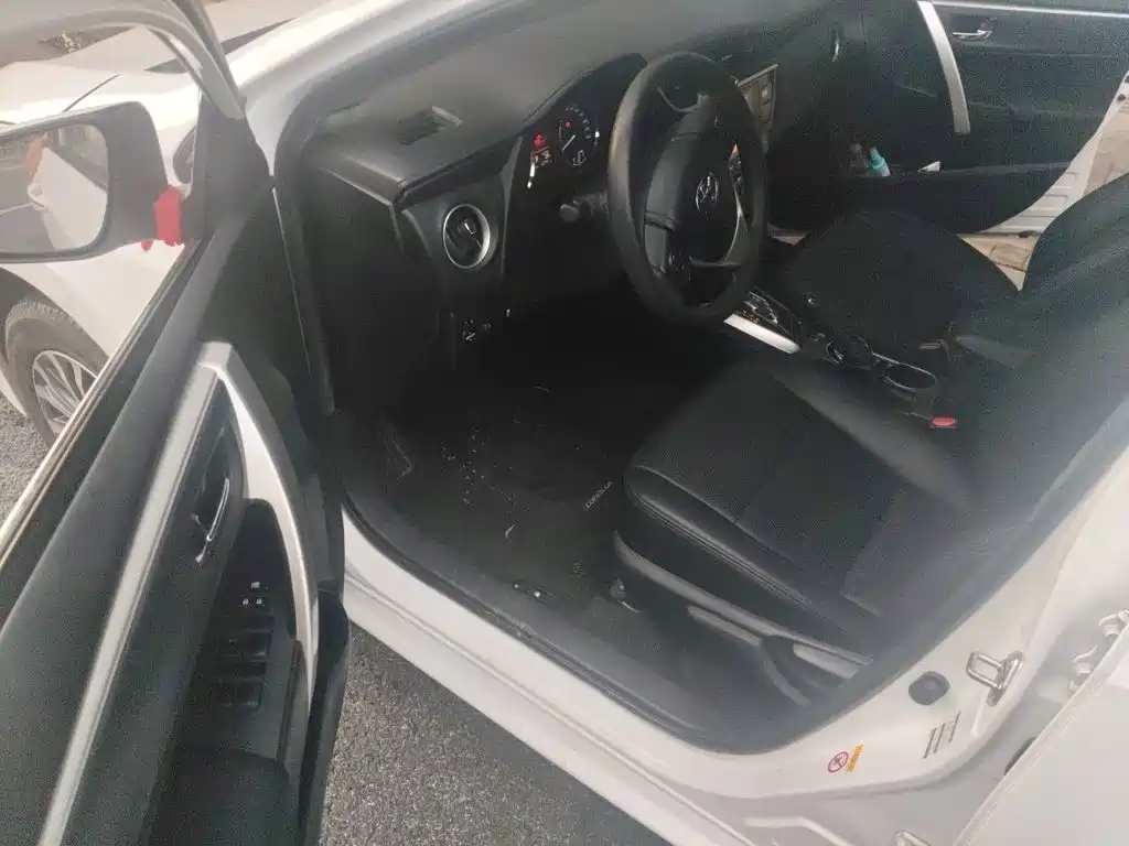 Toyota Corolla — миниатюра 12
