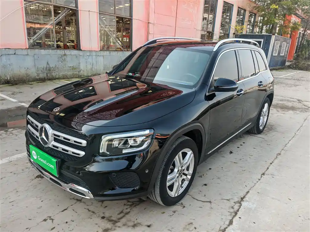 Mercedes-Benz GLB 2021