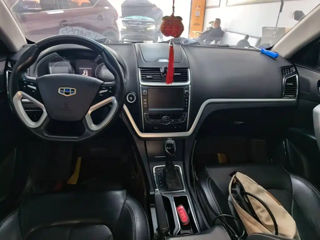 Geely Emgrand — миниатюра 10