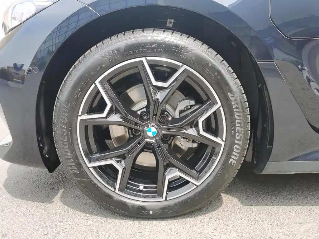 BMW i3 2025 eDrive 40 L