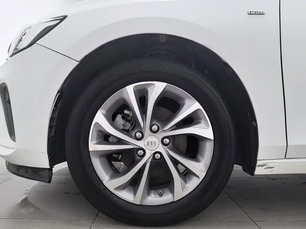 Buick Verano — миниатюра 17