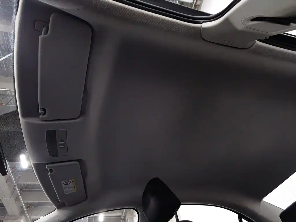 Volkswagen Santana — миниатюра 14